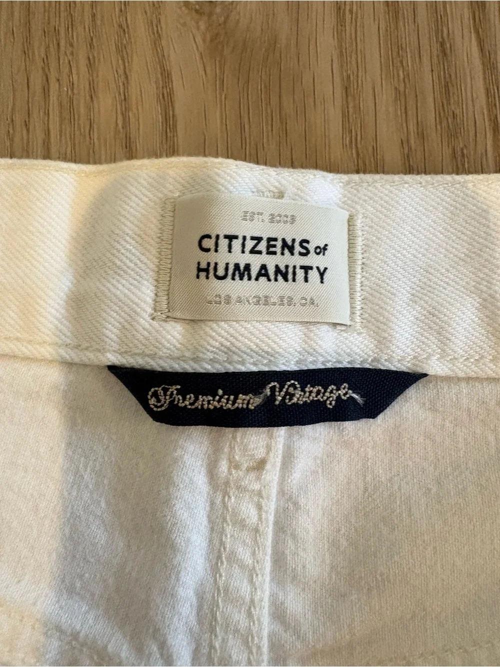 Citizens of Humanity White Denim Shorts Size 28